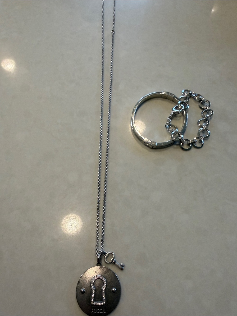 Fossil Silver Keyhole Pendant Necklace and bracelet set